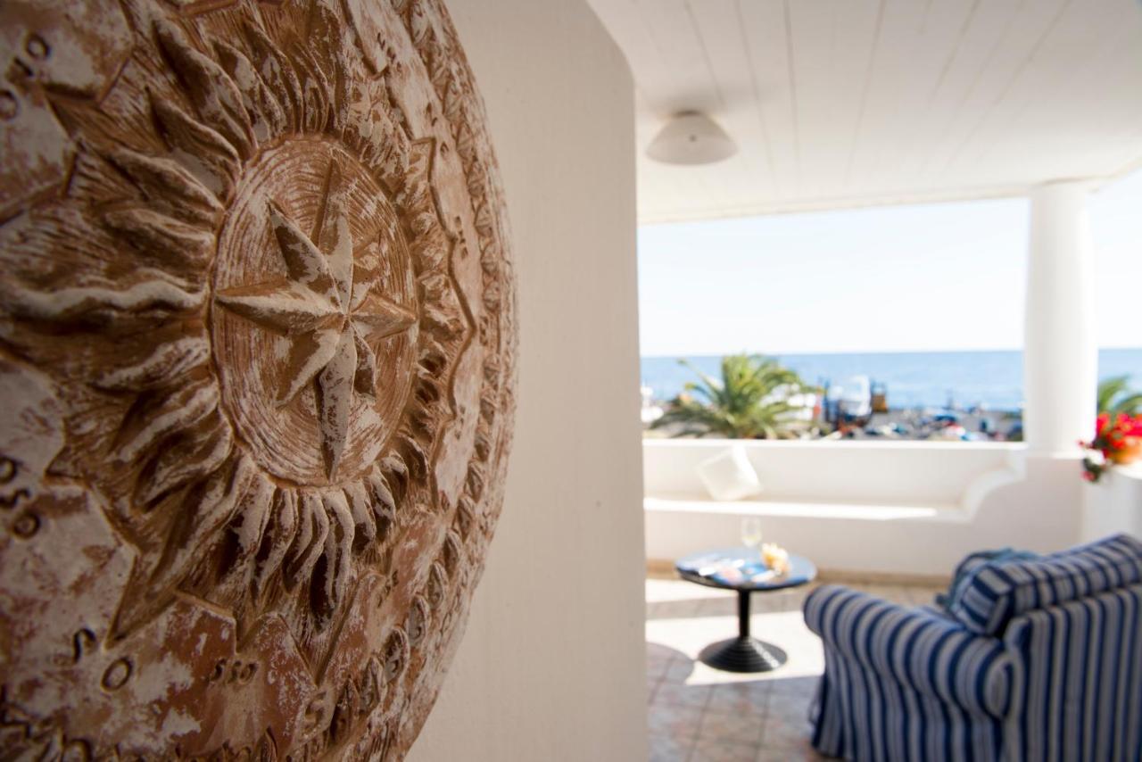 Stromboli Suite Apartment With Terrace Volcano & Sea View 외부 사진